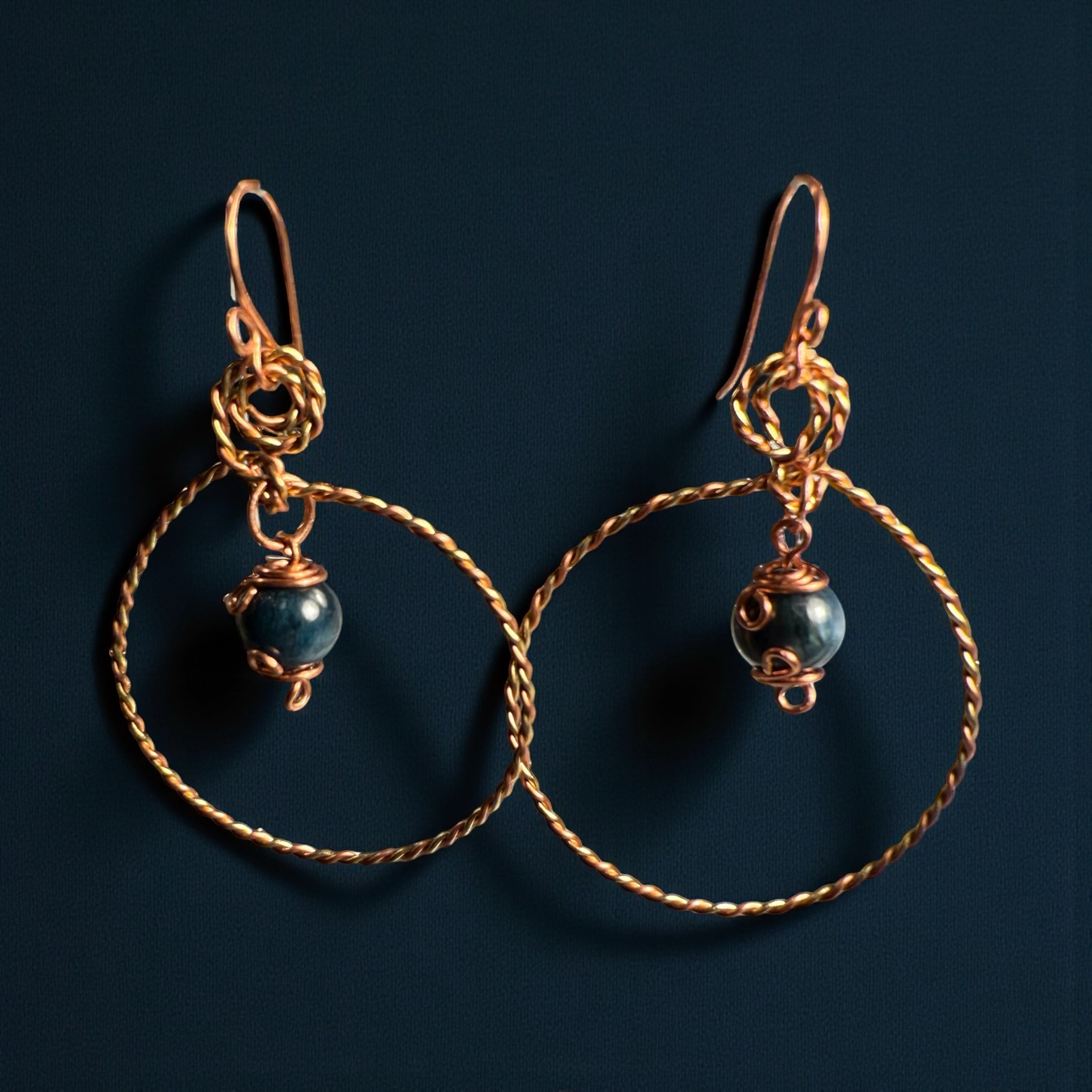 Kyanite & Copper Elegant Twist Ear Art